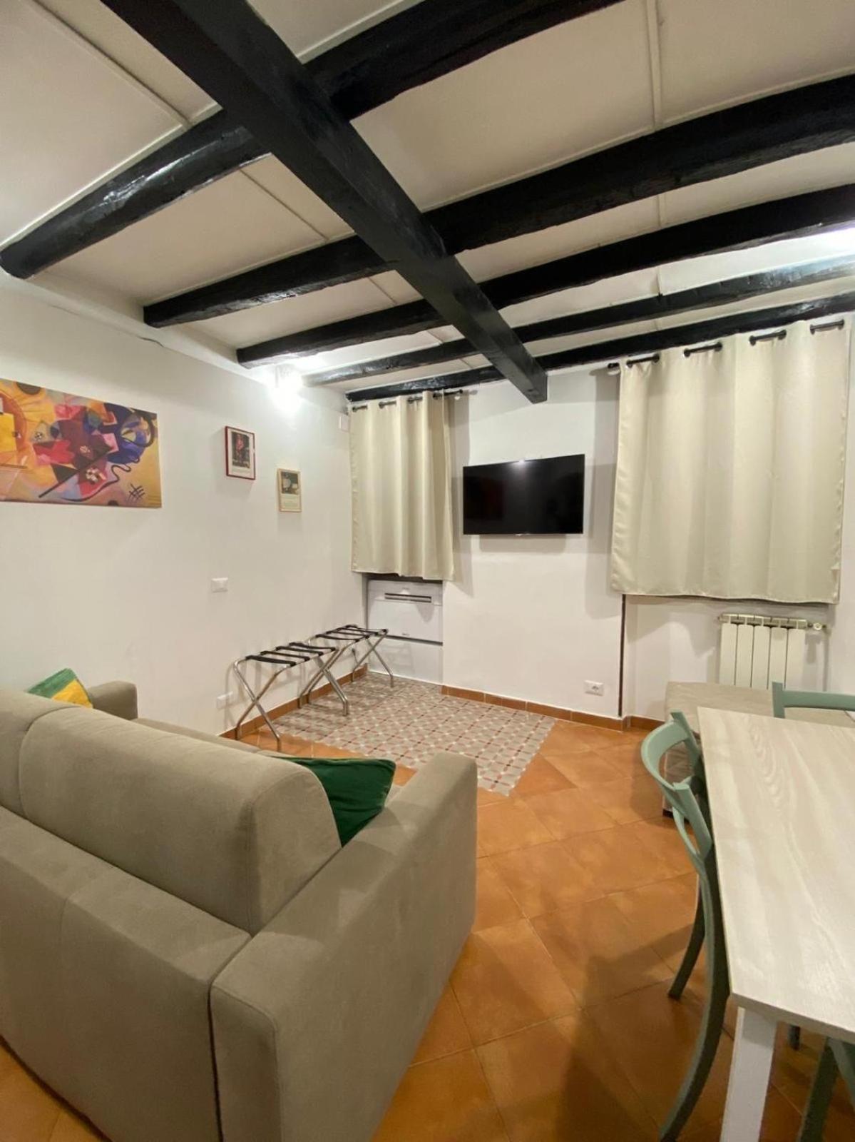 Casa Vicolo Moroni - Trastevere * Rom